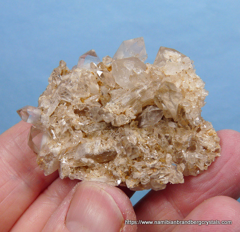 2-sided quartz crystal specimen