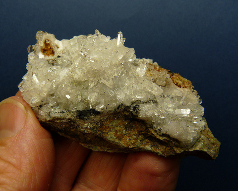 Small quartz crystals on matrix, including clusters