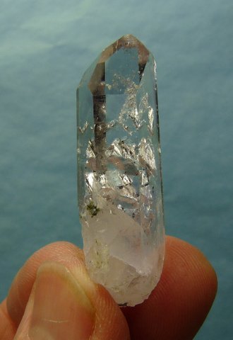 quartz crystal with gas and negative crystal inclusions