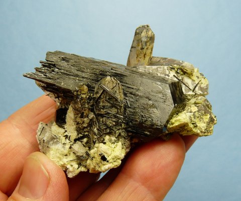 Very interesting schorl and quartz specimen with other minerals