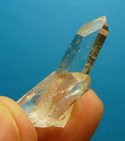 Quartz crystal specimen with minute inclusions of chlinochlore