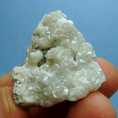 Smithsonite and (?) calcite on matrix